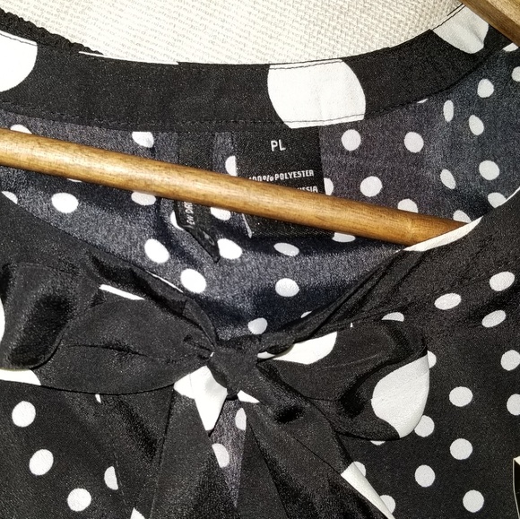 Top - Picture 2 of 3